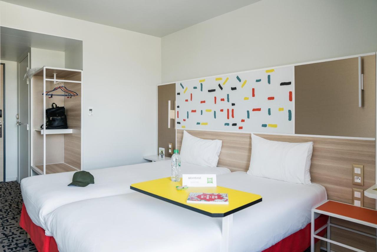 Ibis Styles Guyancourt Versailles Eksteriør bilde