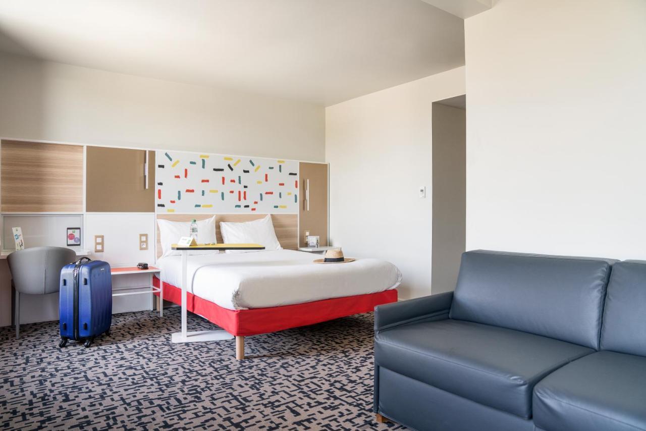 Ibis Styles Guyancourt Versailles Eksteriør bilde