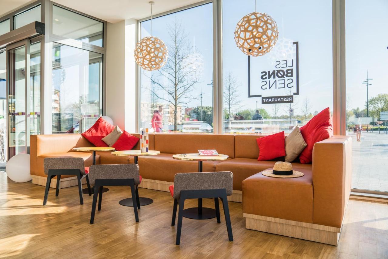 Ibis Styles Guyancourt Versailles Eksteriør bilde